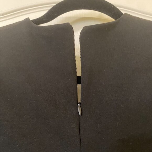 Babaton Black V-Neck Bodysuit with Mid Length Sleeves and Back Zipper XS - Picture 7 of 9